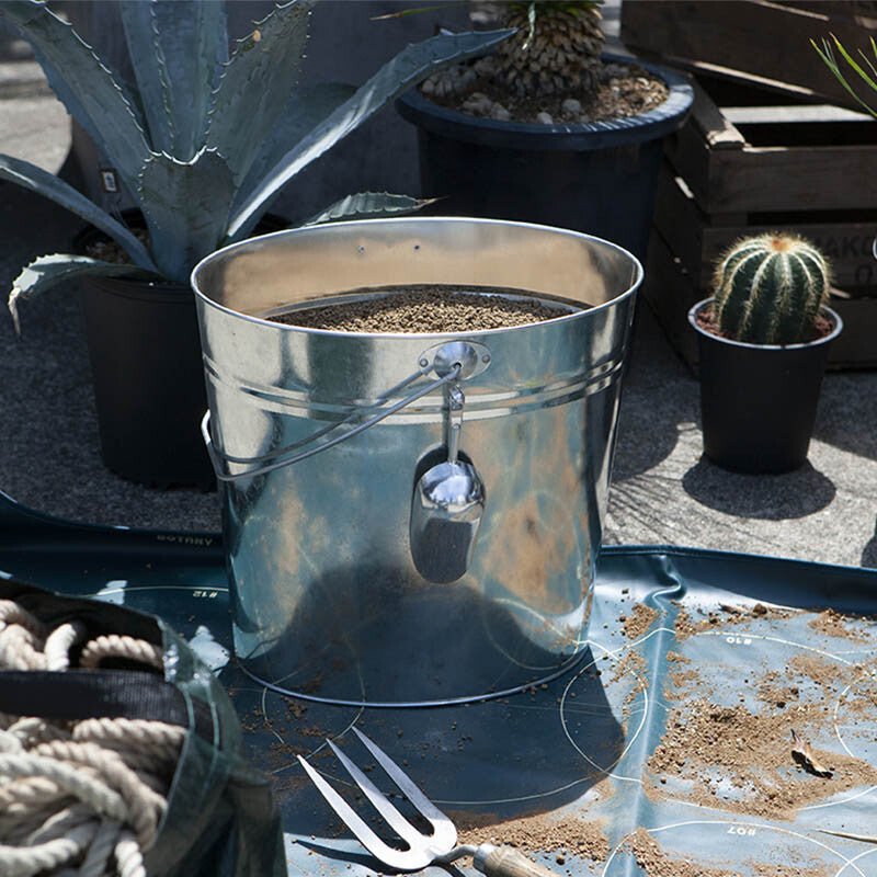 SOIL BUCKET
