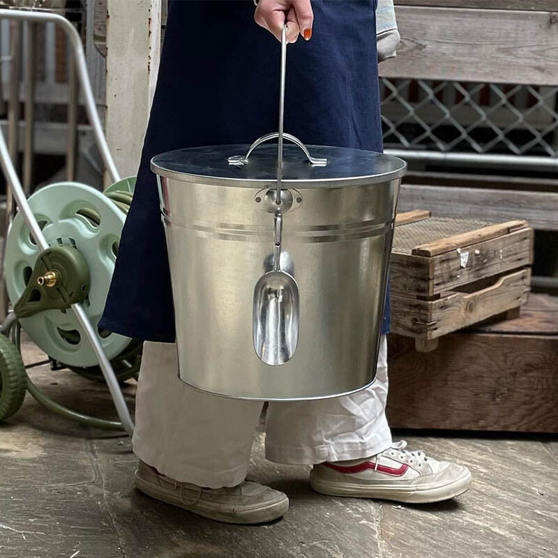 SOIL BUCKET